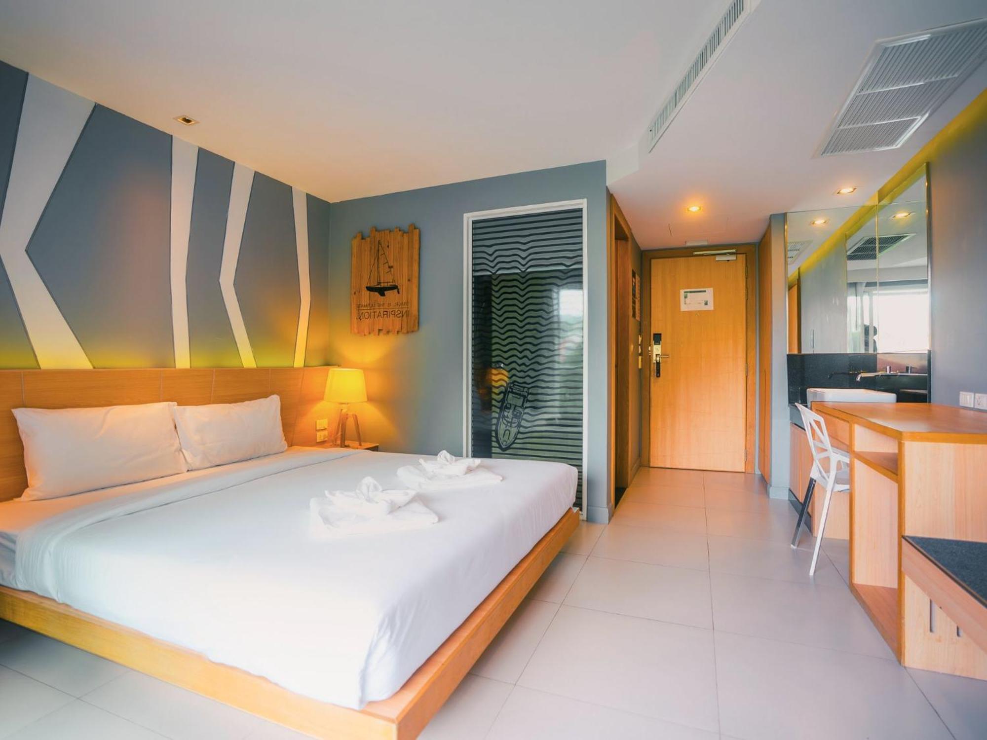بيت شباب Mad Monkey Phuket Patong المظهر الخارجي الصورة