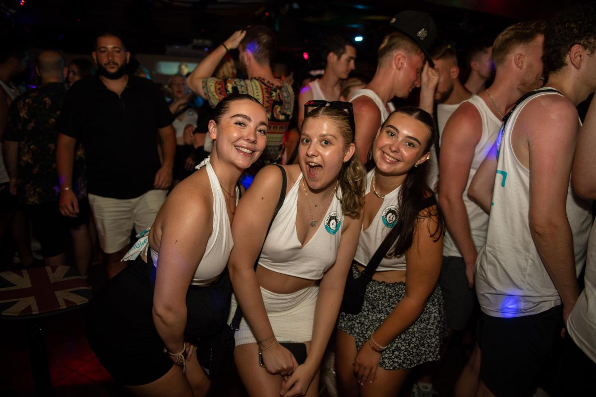 بيت شباب Mad Monkey Phuket Patong المظهر الخارجي الصورة